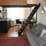 Lawyers Loft In Heritage Skyscraper