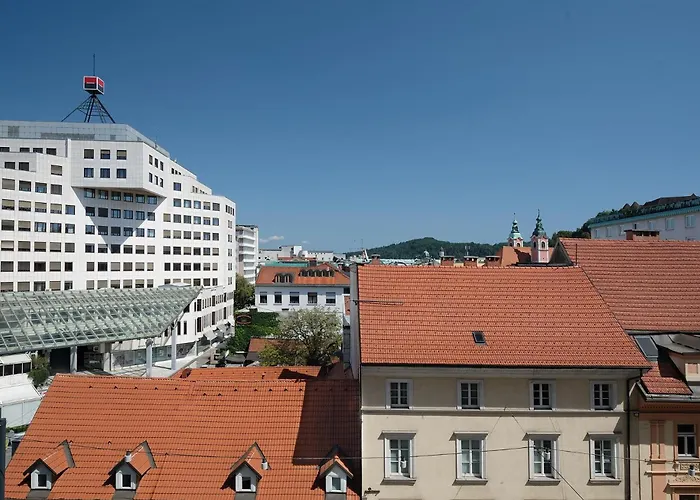 Lawyers Loft In Heritage Skyscraper